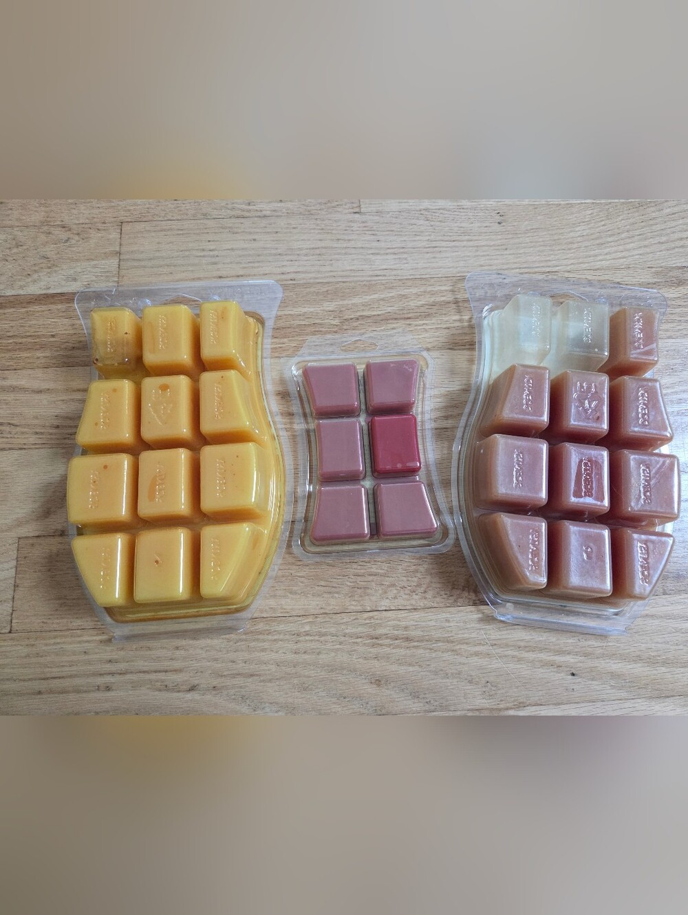 Scentsy Brick And Woodwick Bar Wax Melt Assortment - Picture 2 of 2
